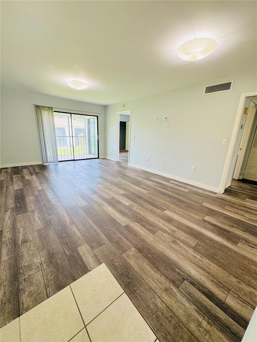 EAST LAKE WOODLANDS - Residential