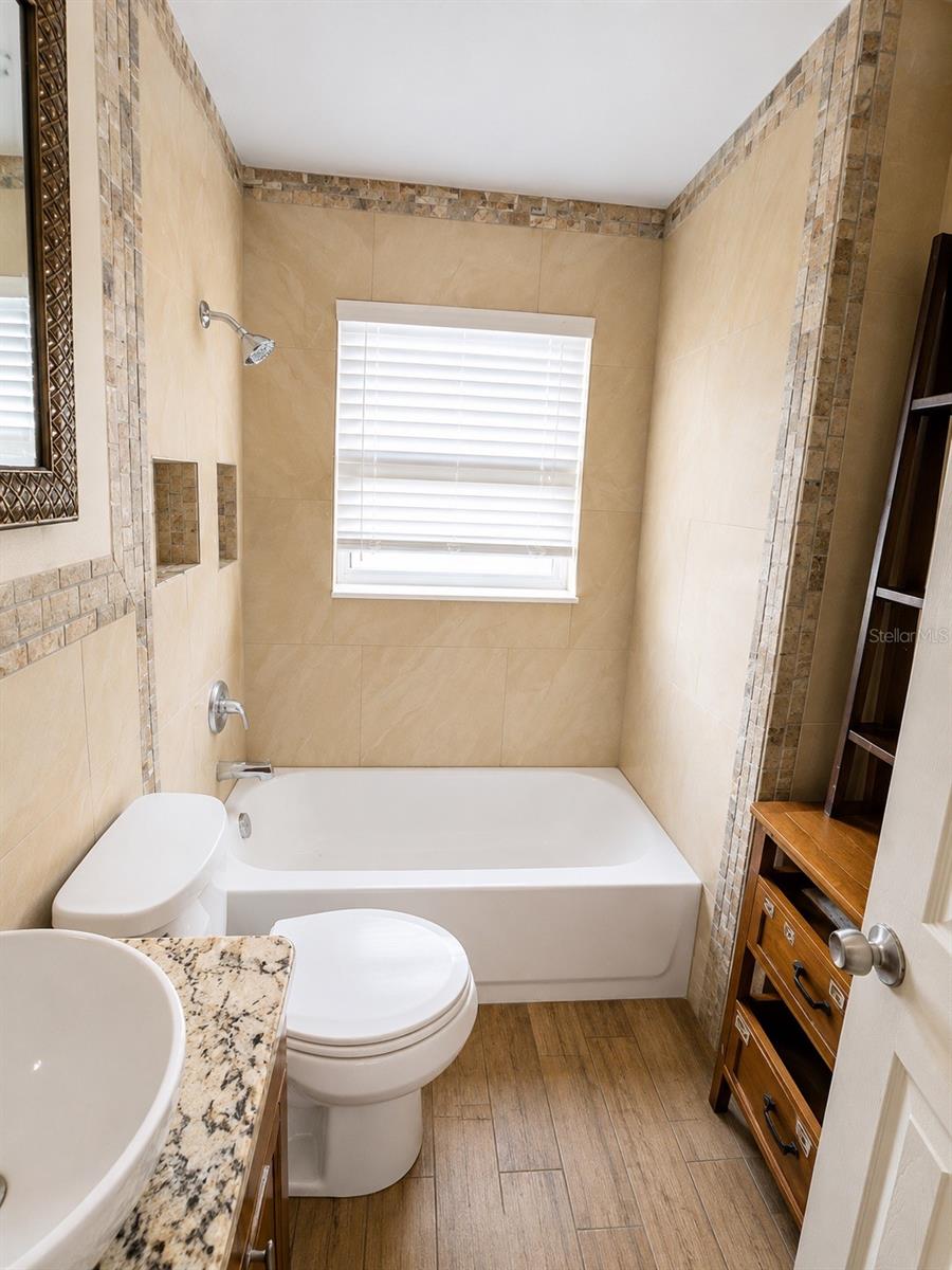 FT MYERS ESTATES ADD 02 - Residential