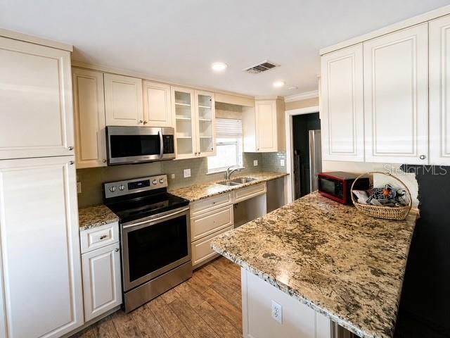 FT MYERS ESTATES ADD 02 - Residential