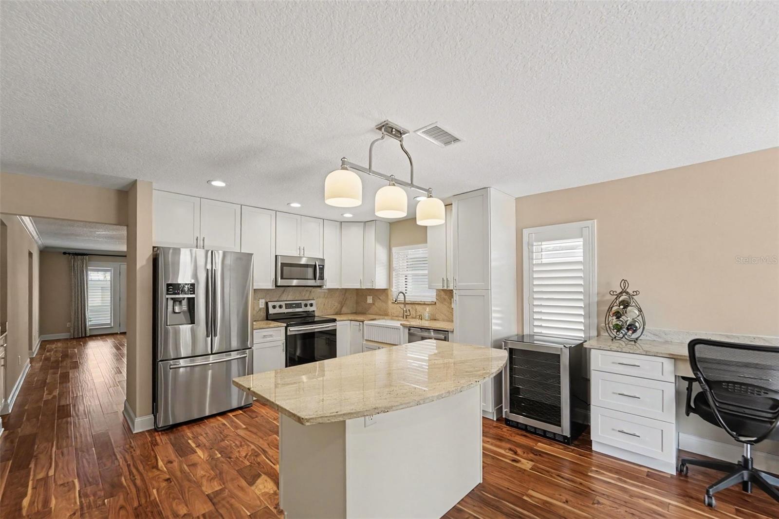 WATERMARK CONDO - Residential