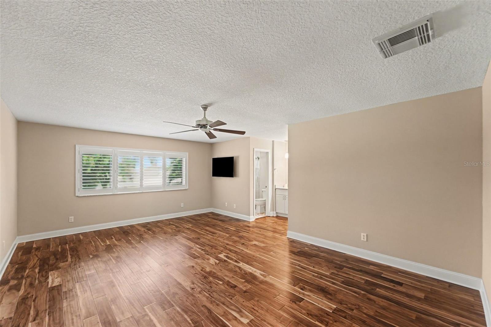 WATERMARK CONDO - Residential