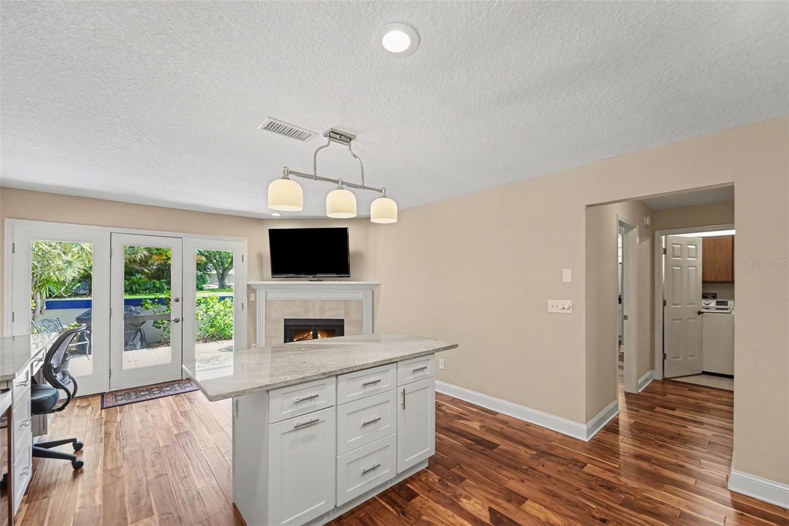 WATERMARK CONDO - Residential