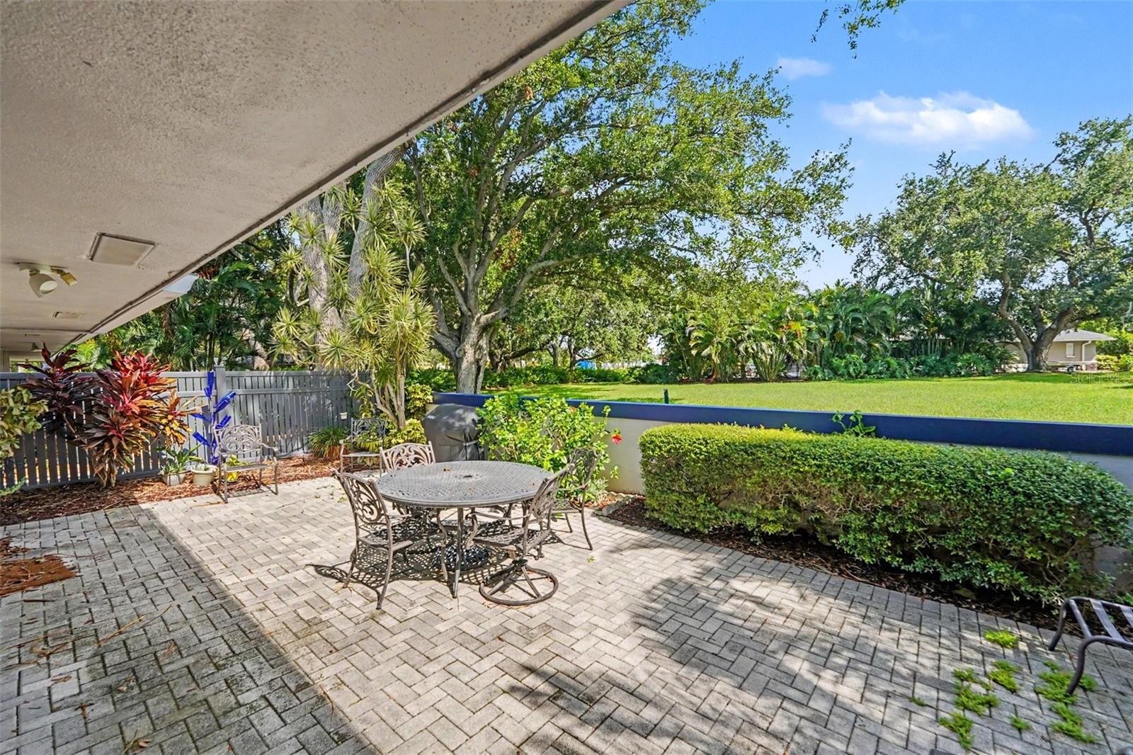 WATERMARK CONDO - Residential