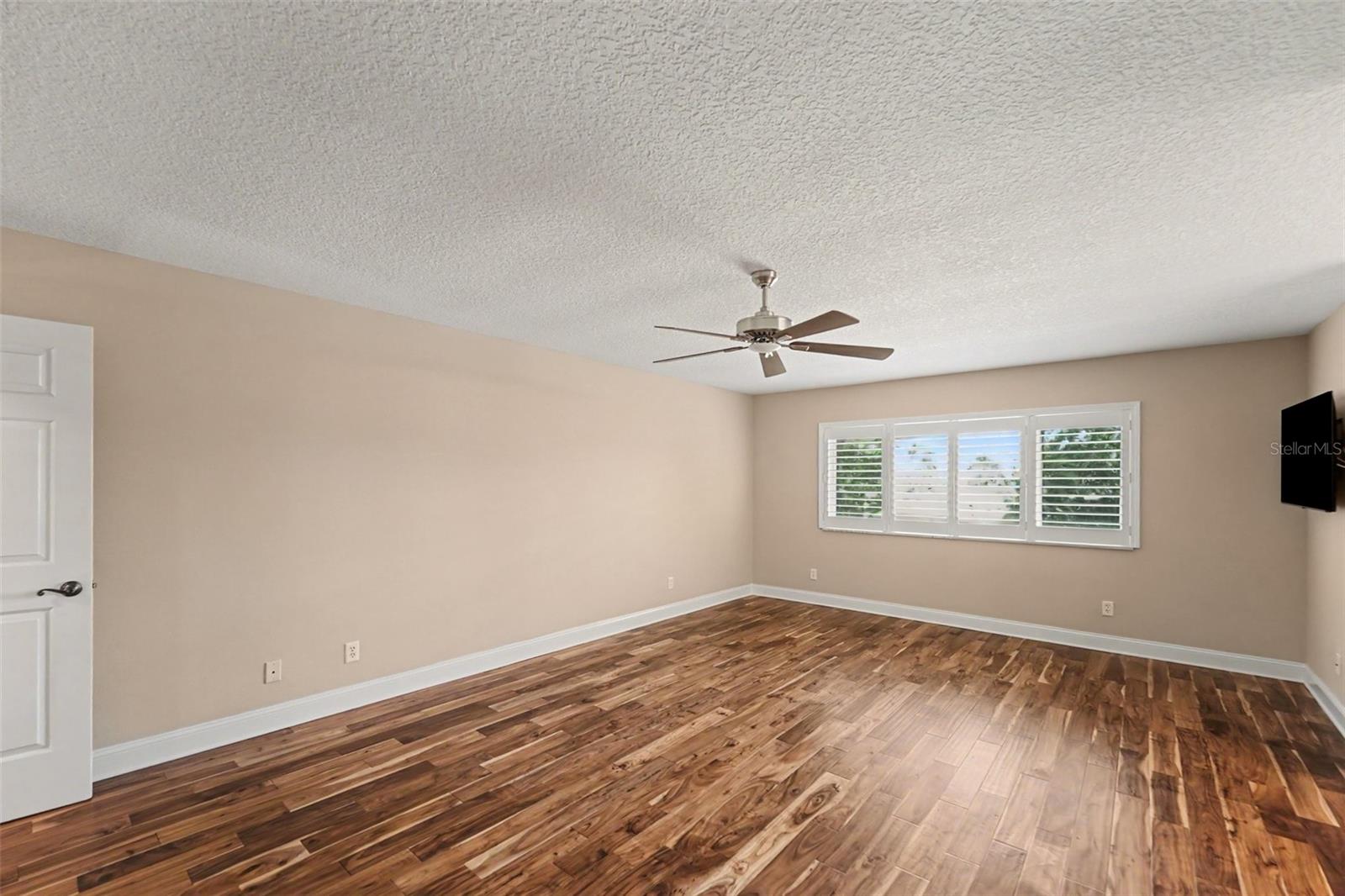 WATERMARK CONDO - Residential