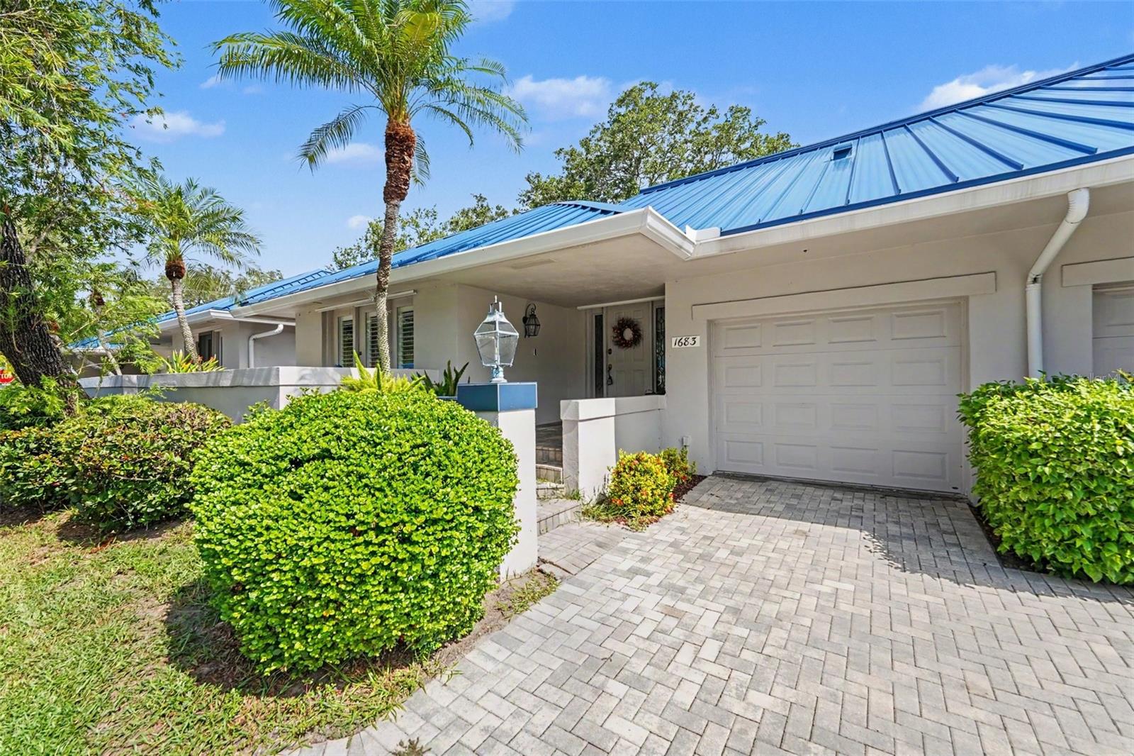 WATERMARK CONDO - Residential