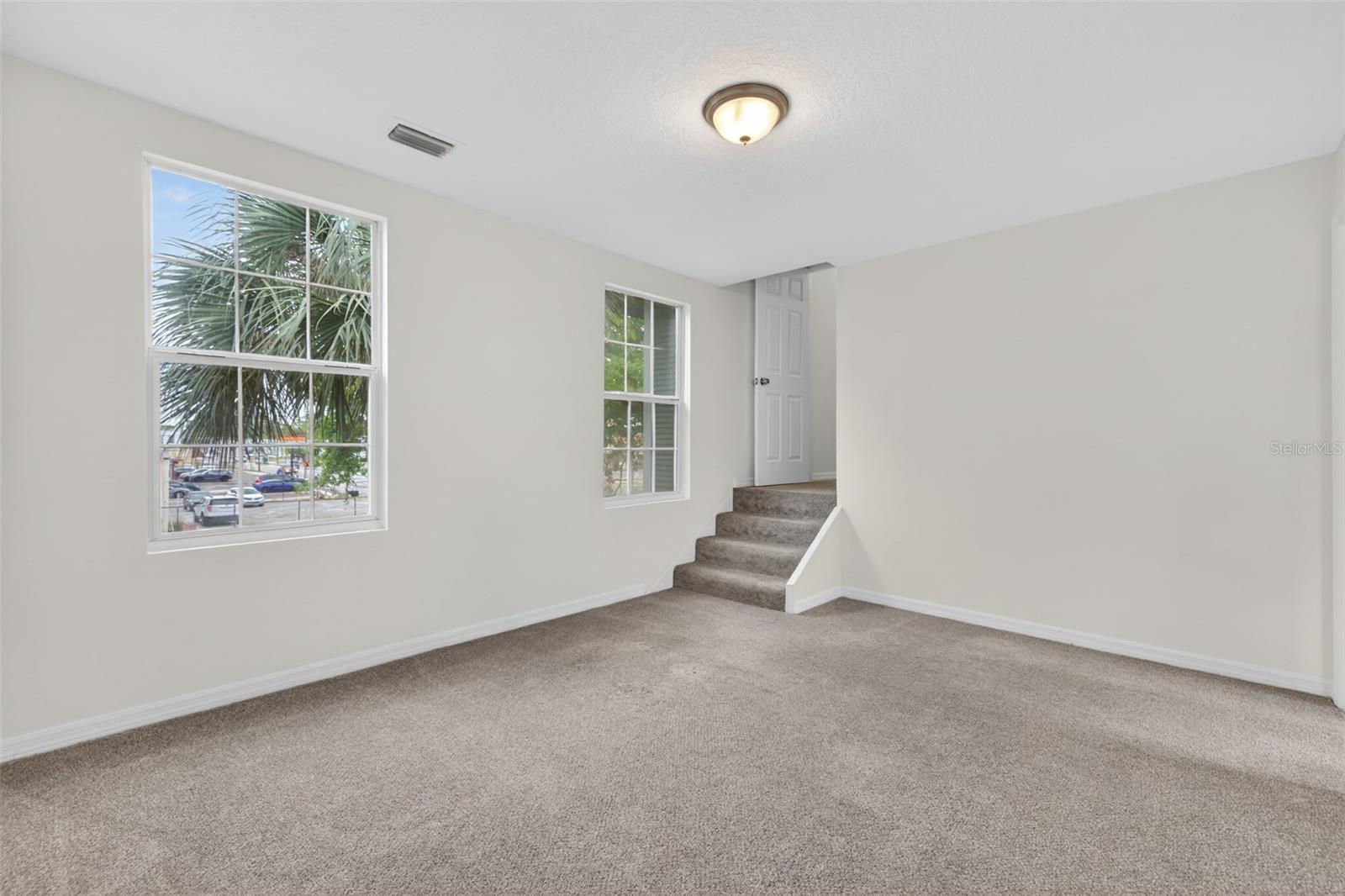ROSEBURY PARK - Commercial Sale
