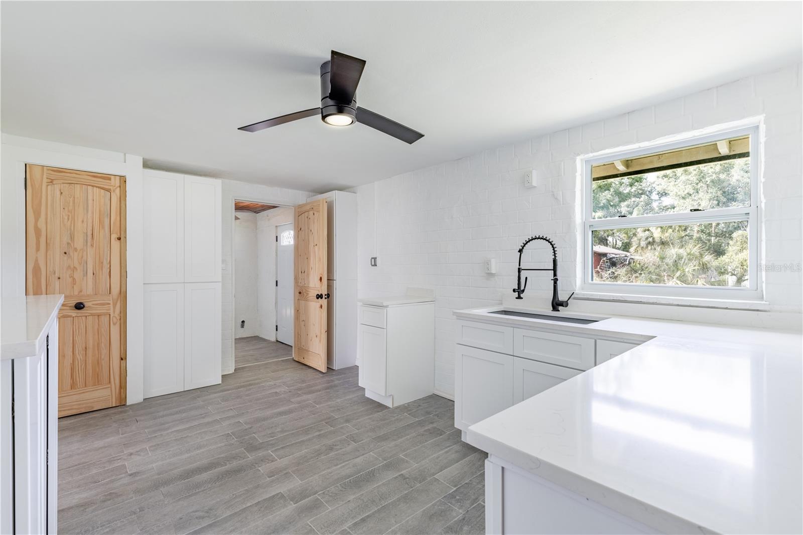 TANGERINE - Residential