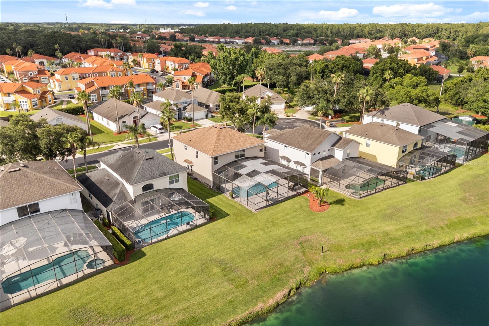 LAKE BERKLEY RESORT - Residential