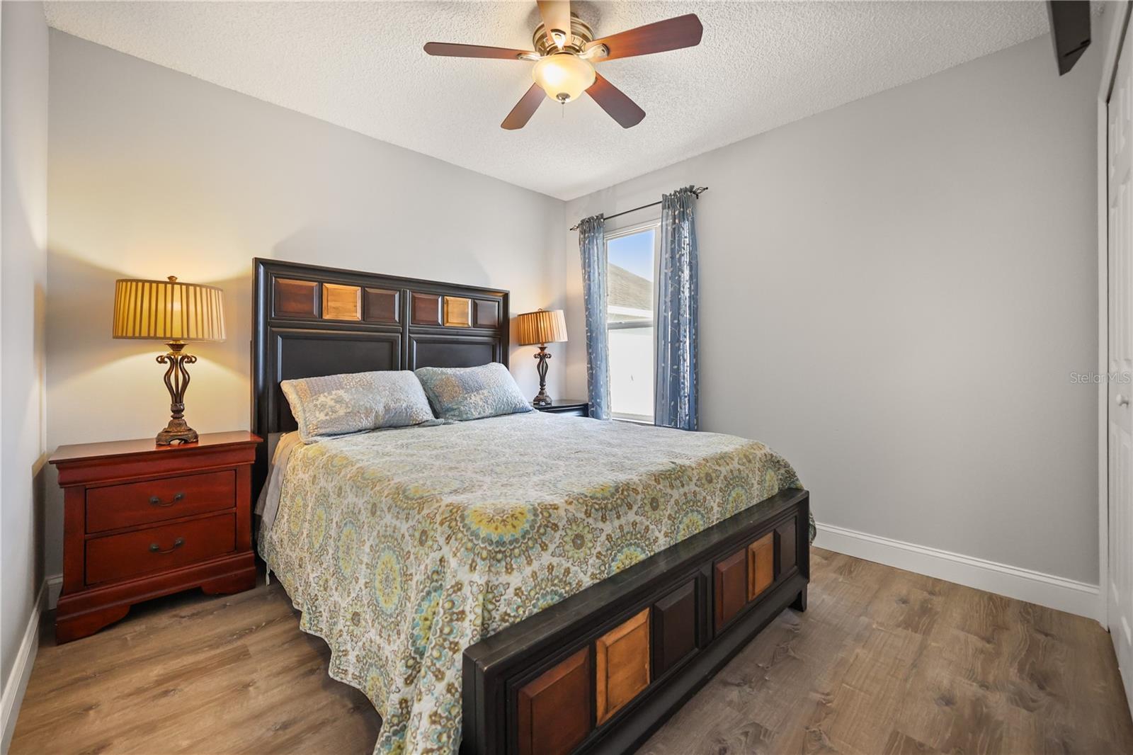 LAKE BERKLEY RESORT - Residential