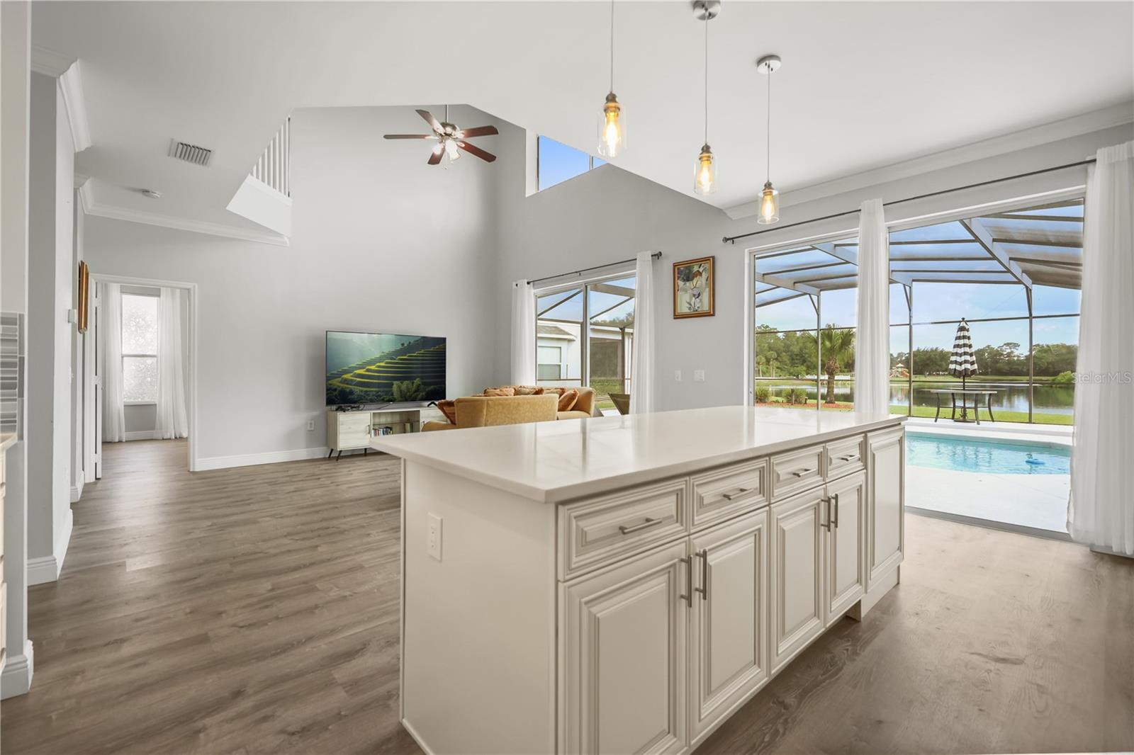 LAKE BERKLEY RESORT - Residential