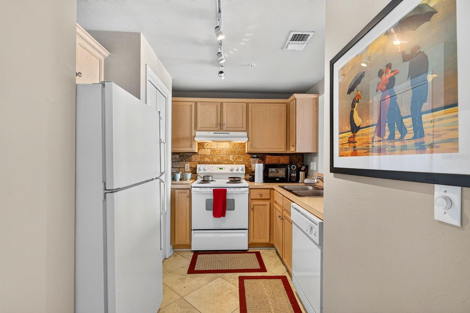 345 BAYSHORE A CONDO - Residential Lease