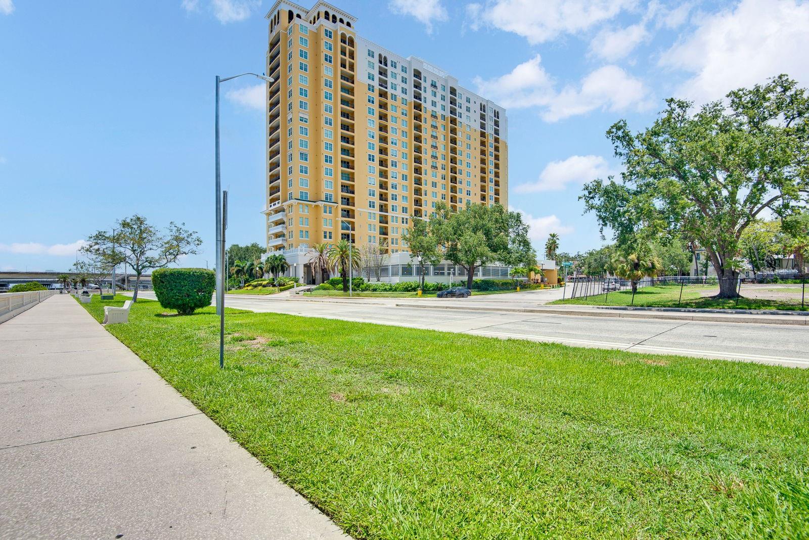 345 BAYSHORE A CONDO - Residential Lease