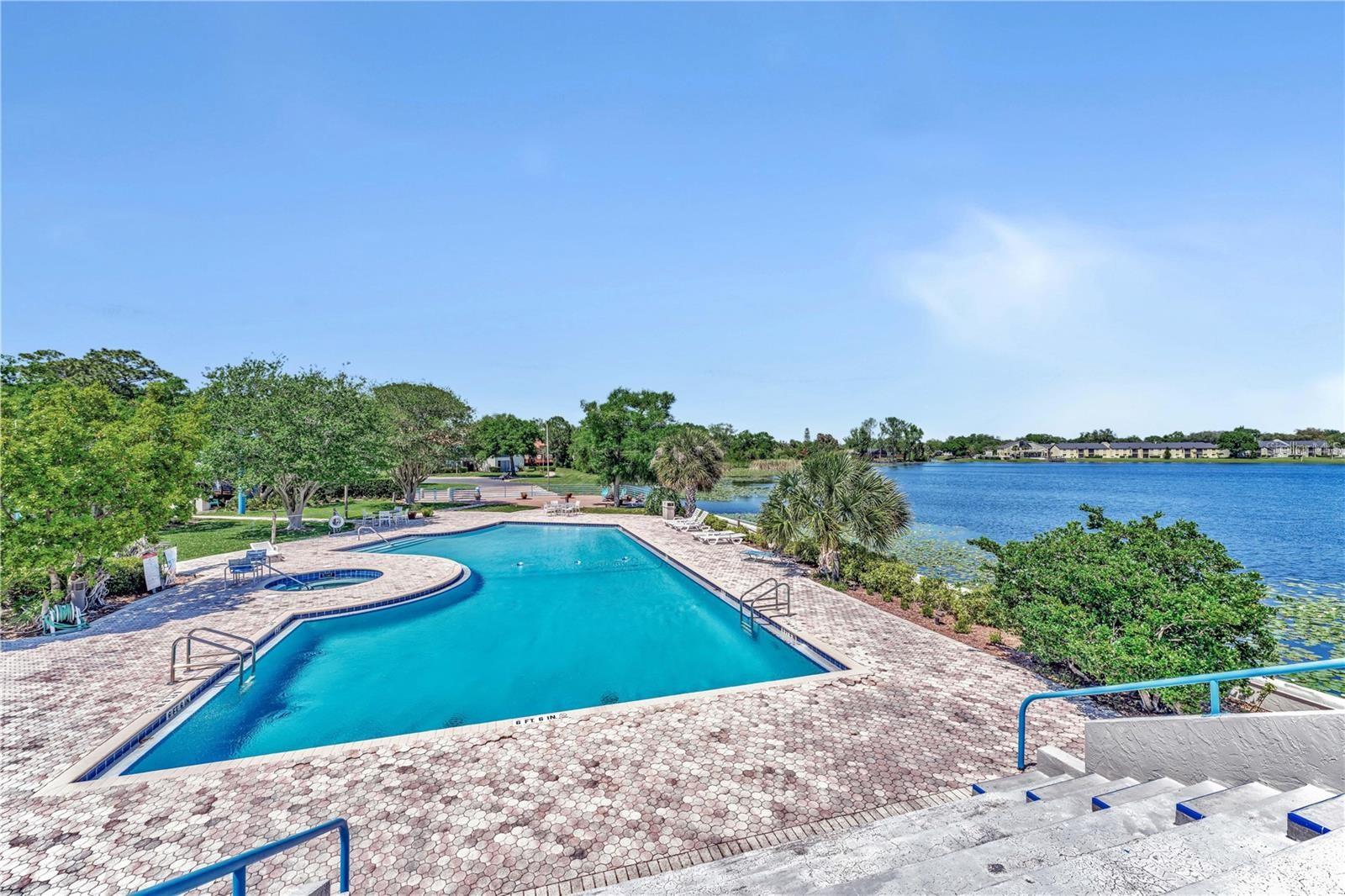 VILLAS LAKE DESTINY - Residential