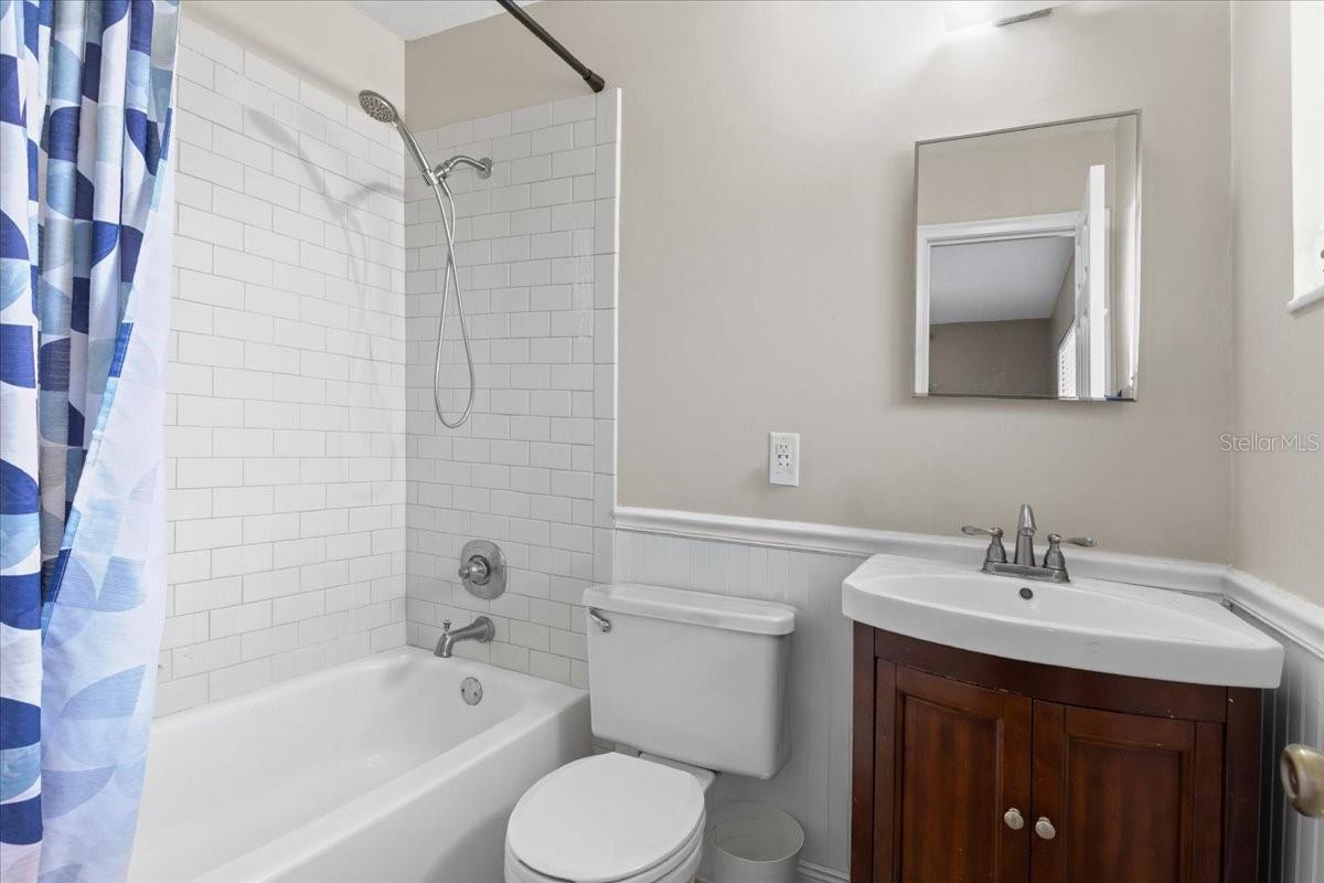 LEEAIRE ESTATES - Residential