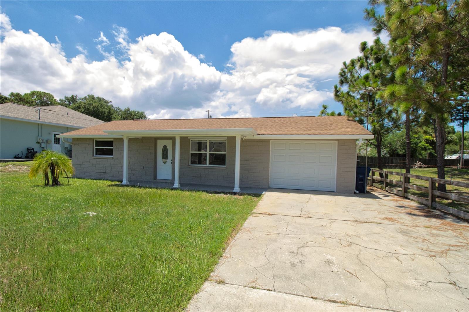 PALM LAKE TERRACE - Residential Lease