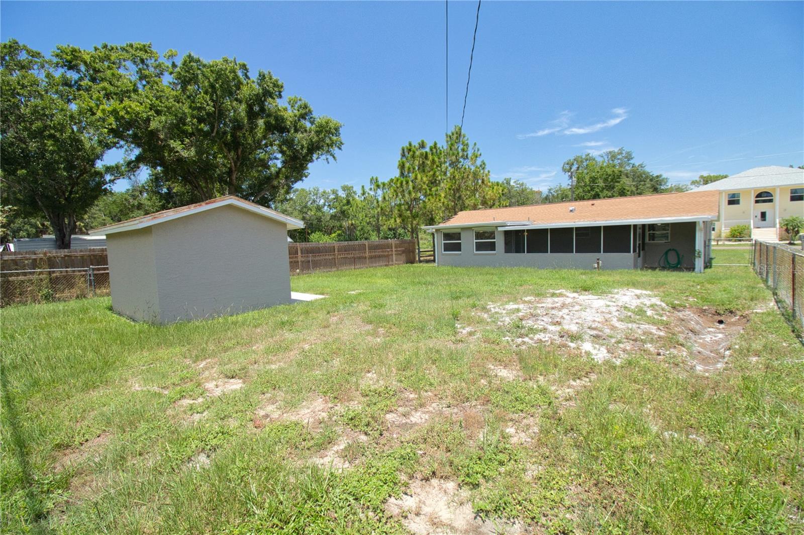 PALM LAKE TERRACE - Residential Lease