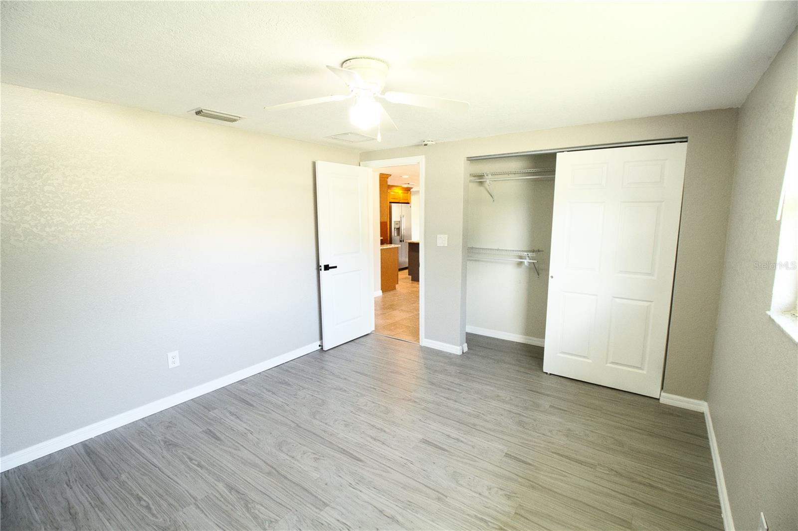 PALM LAKE TERRACE - Residential Lease