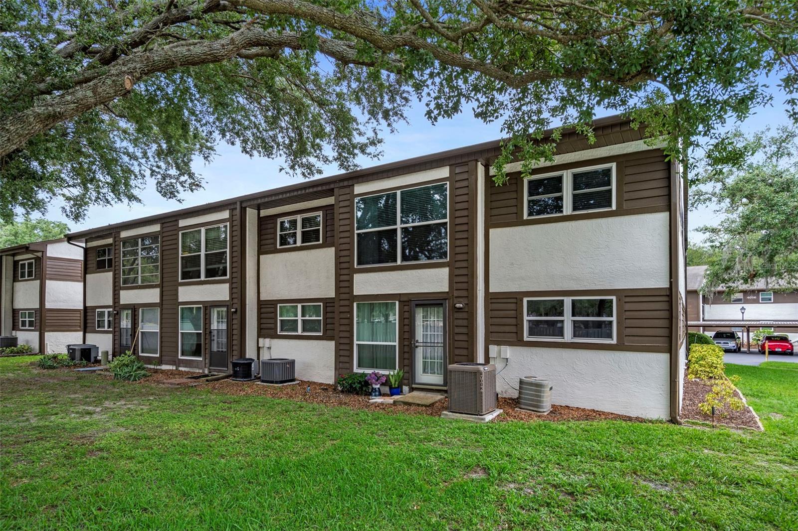 WOODTRAIL CONDO - Residential