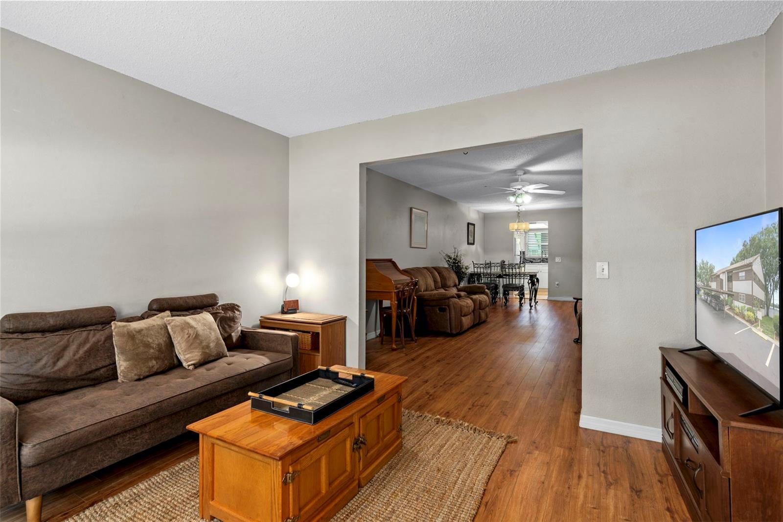 WOODTRAIL CONDO - Residential