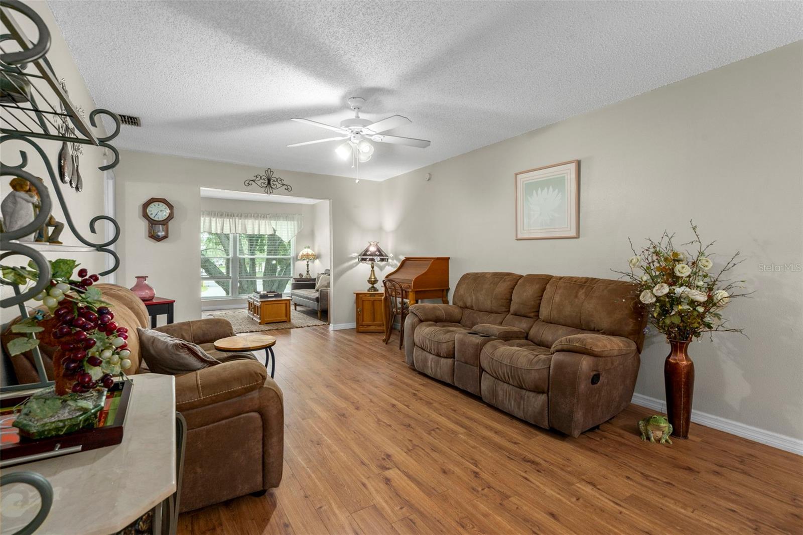 WOODTRAIL CONDO - Residential