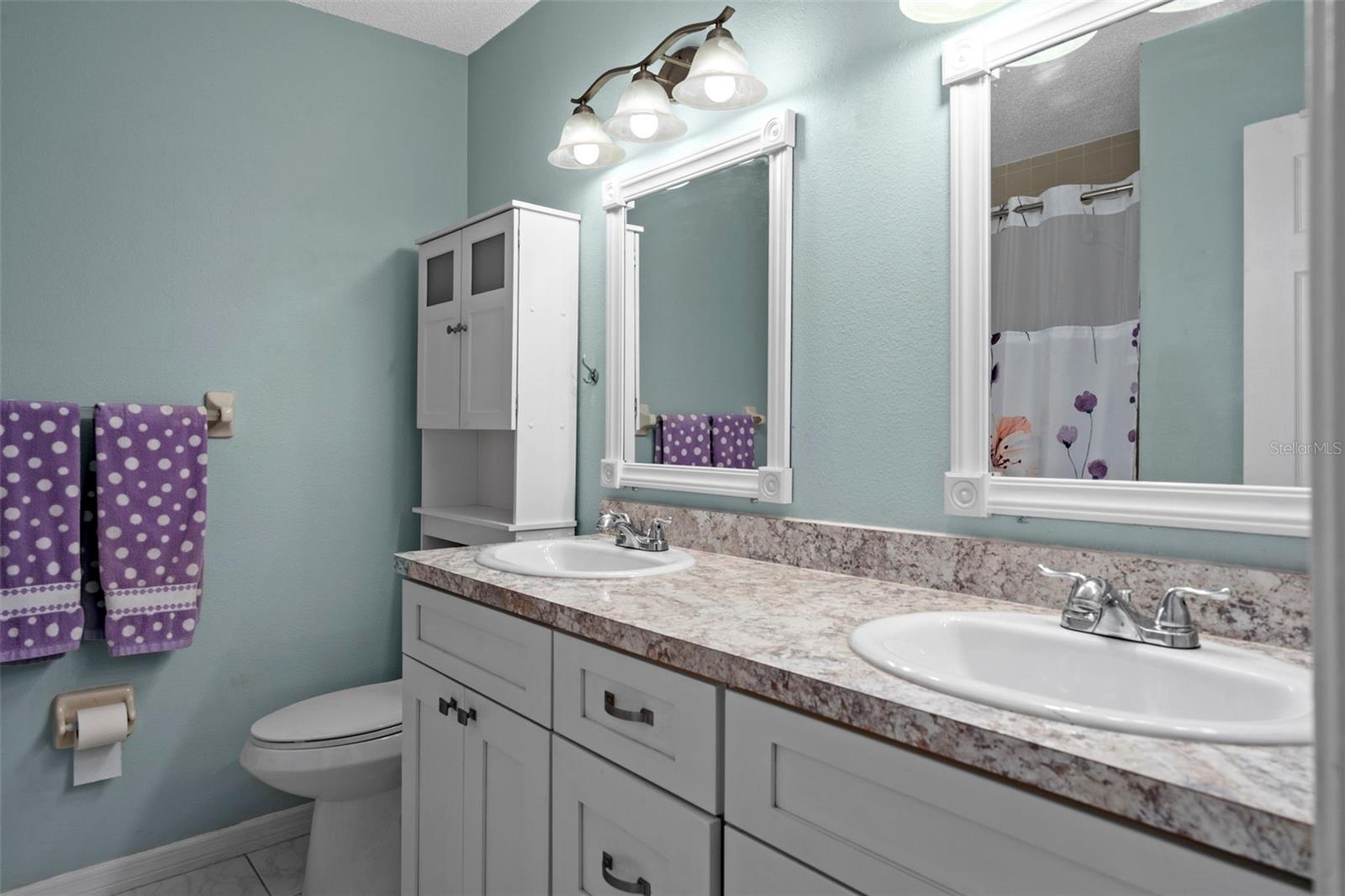 WOODTRAIL CONDO - Residential