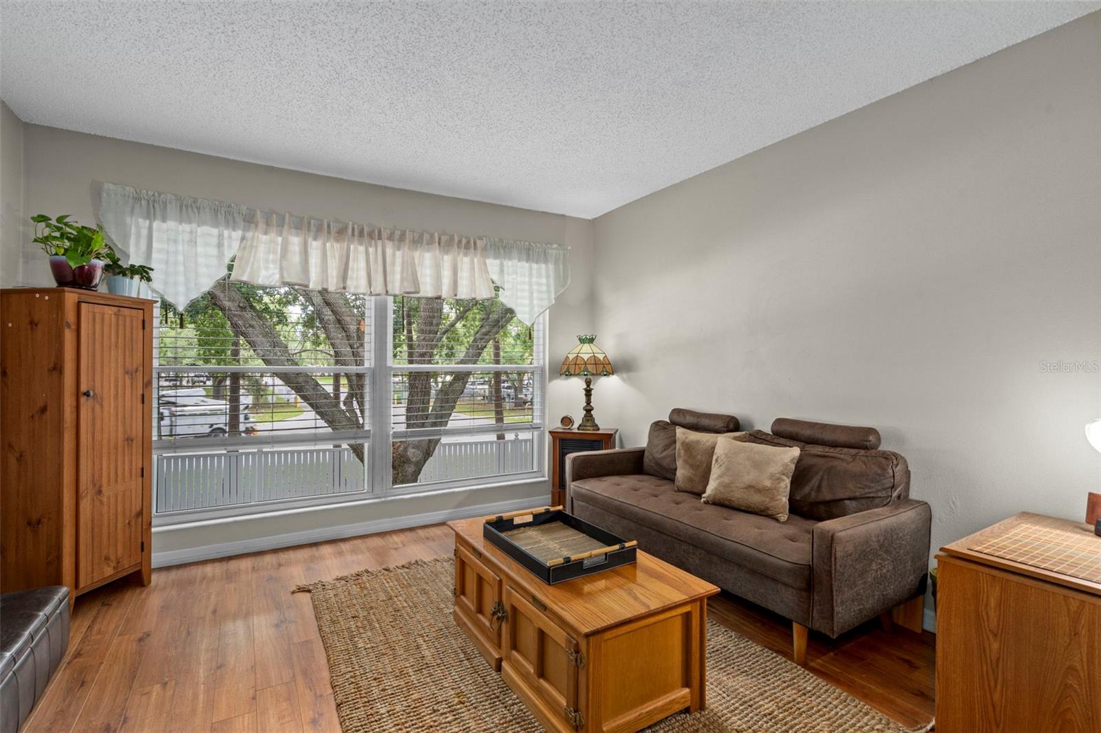 WOODTRAIL CONDO - Residential