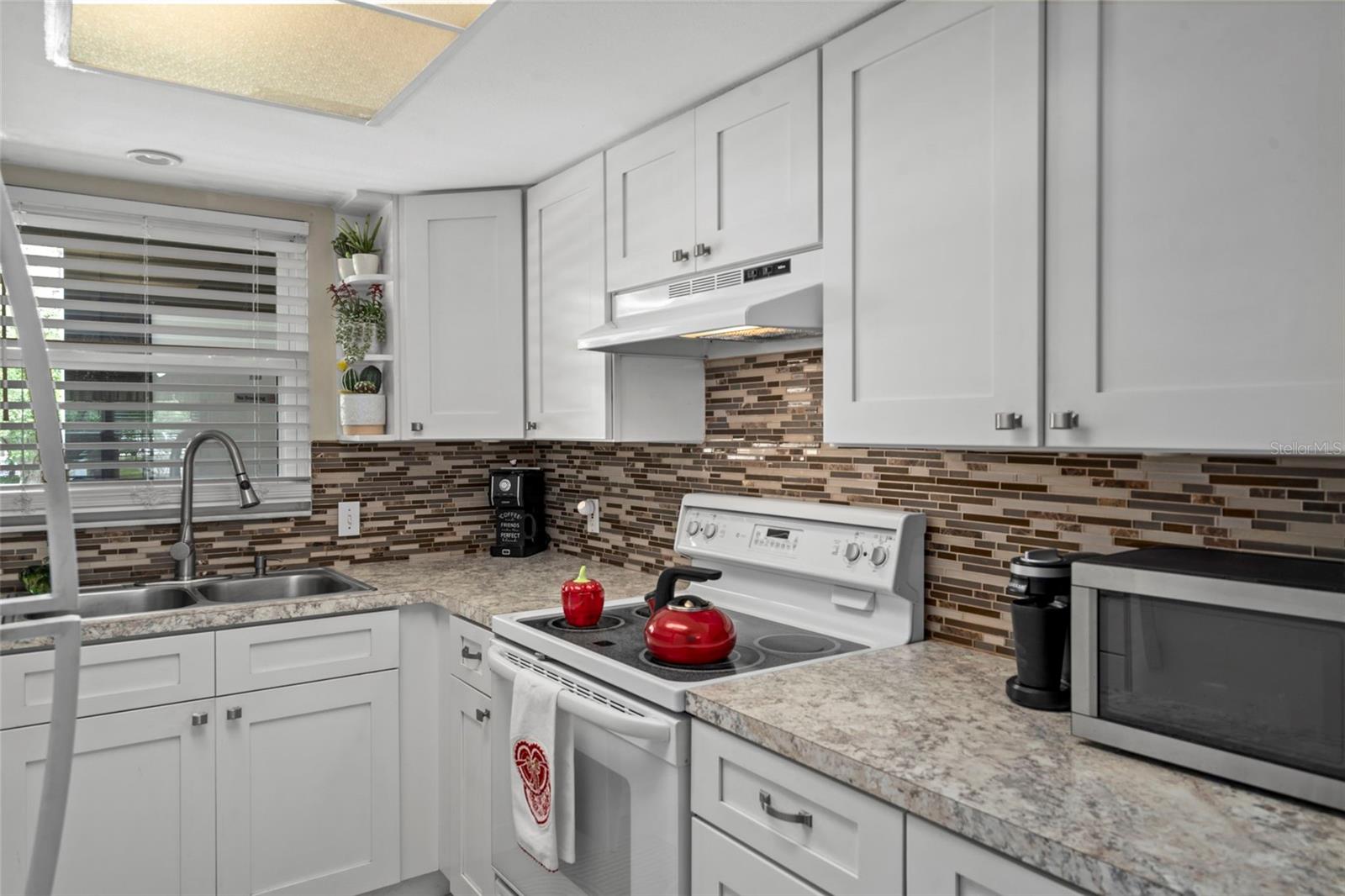 WOODTRAIL CONDO - Residential