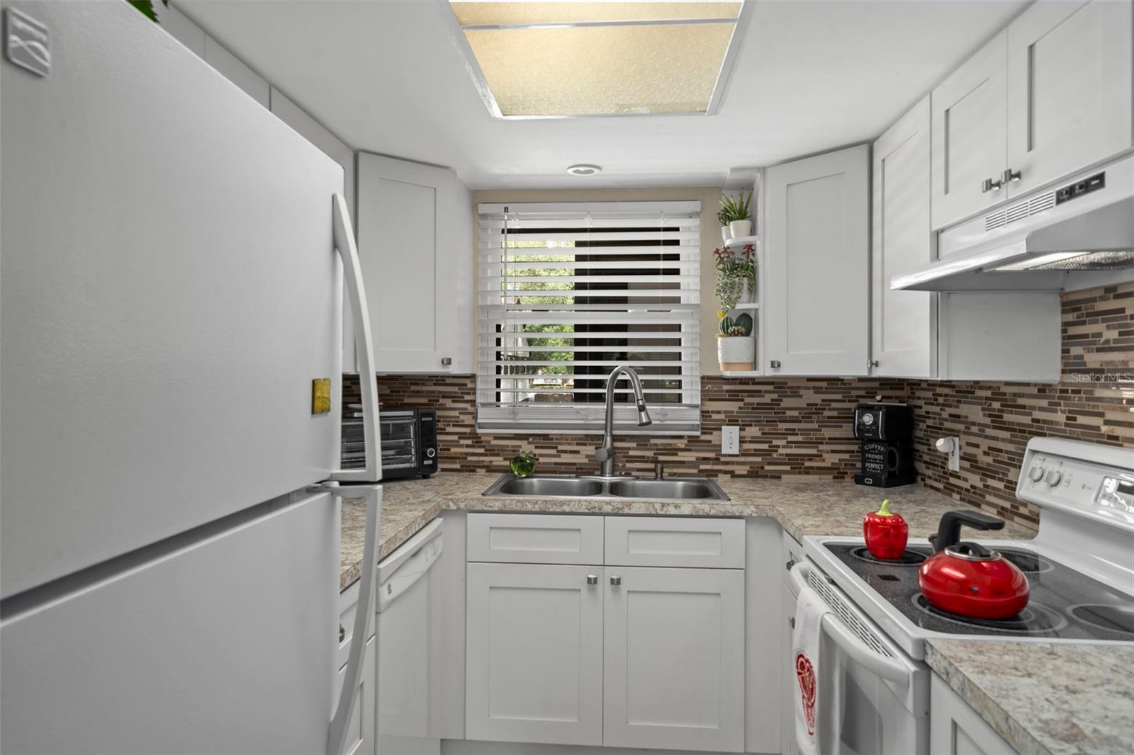 WOODTRAIL CONDO - Residential