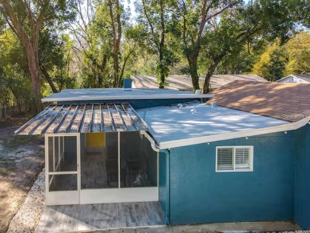 CLOVER HEIGHTS - Residential Income