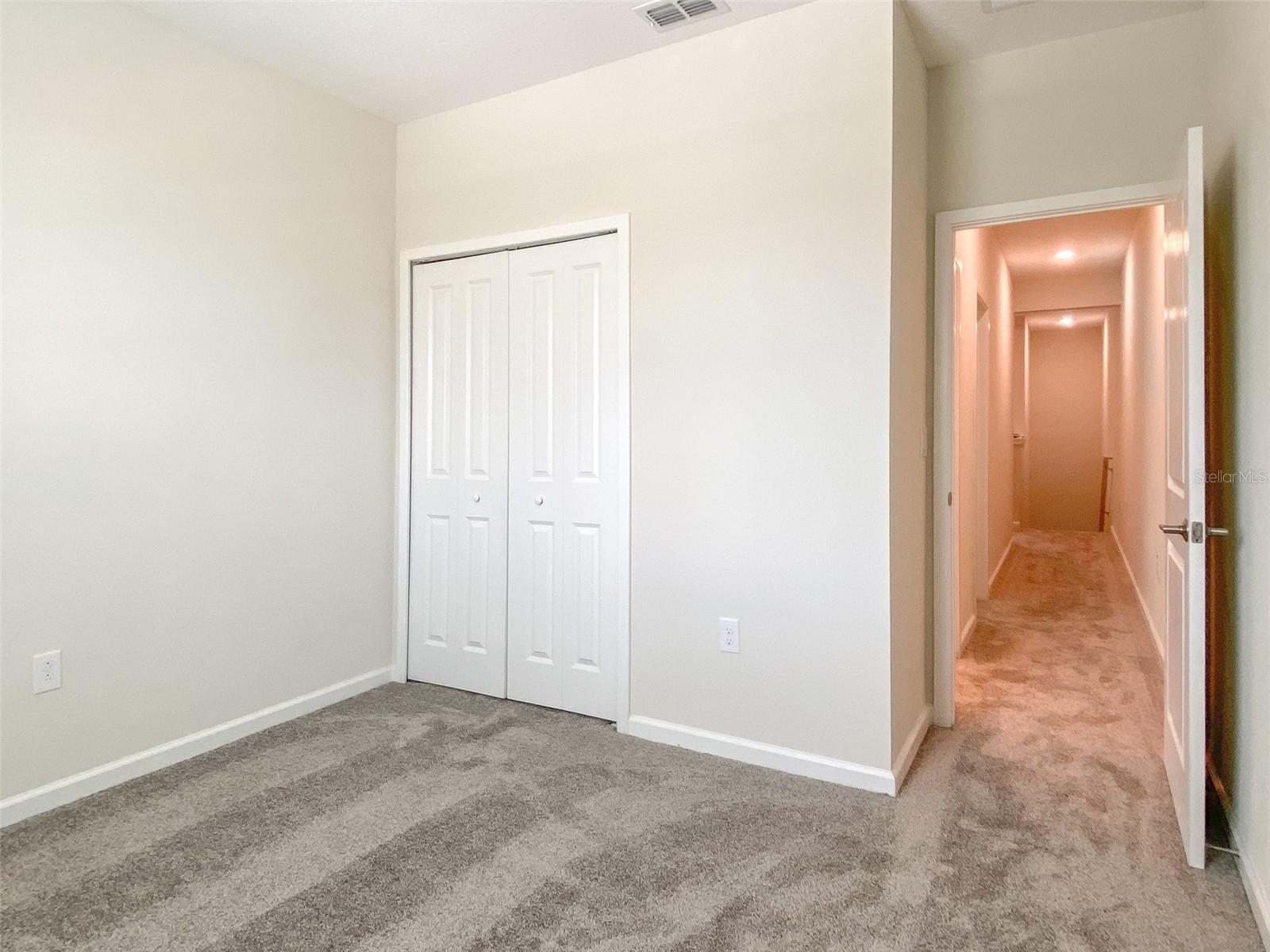 ECON TRAILS - Residential Lease