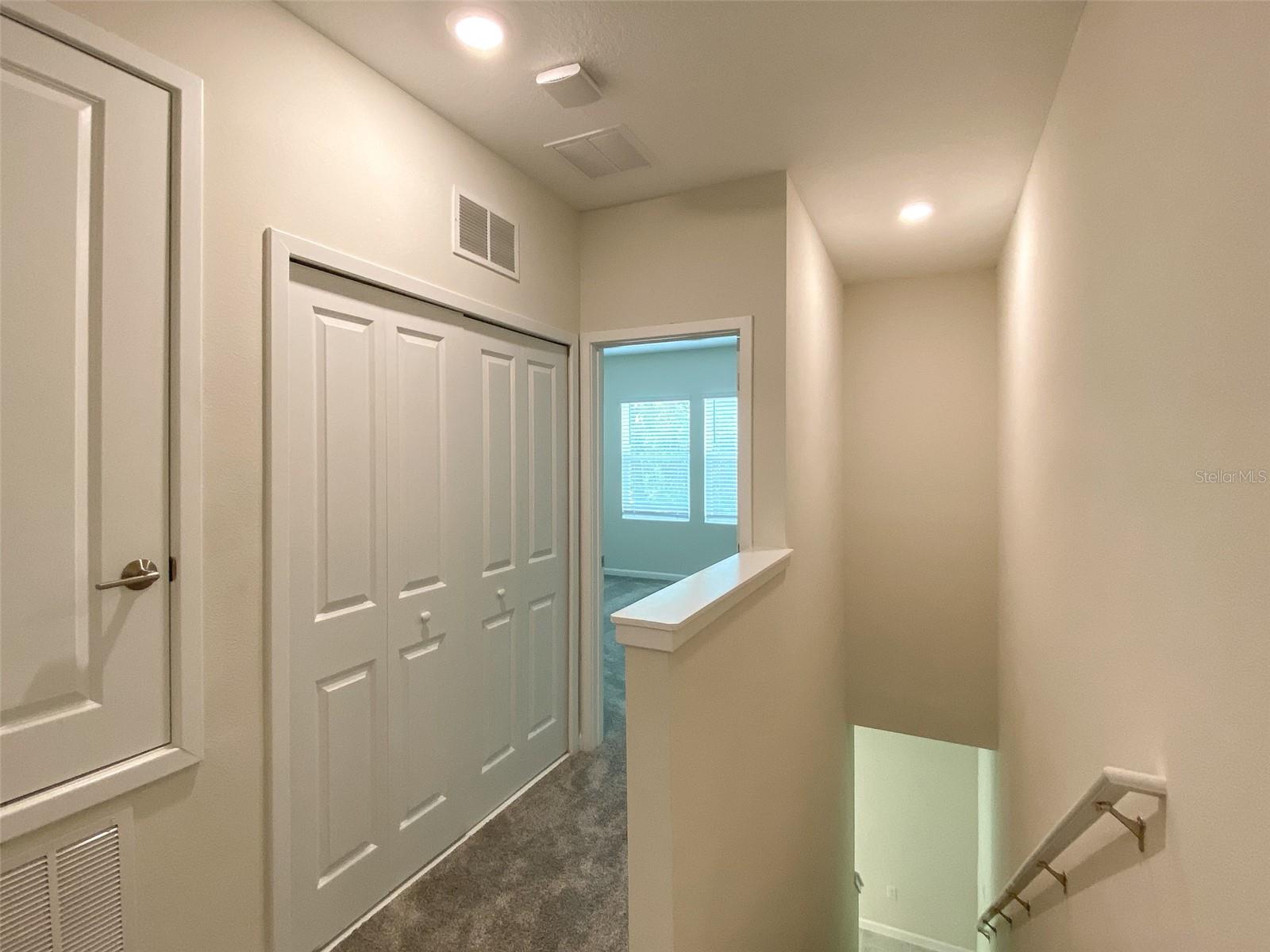 ECON TRAILS - Residential Lease
