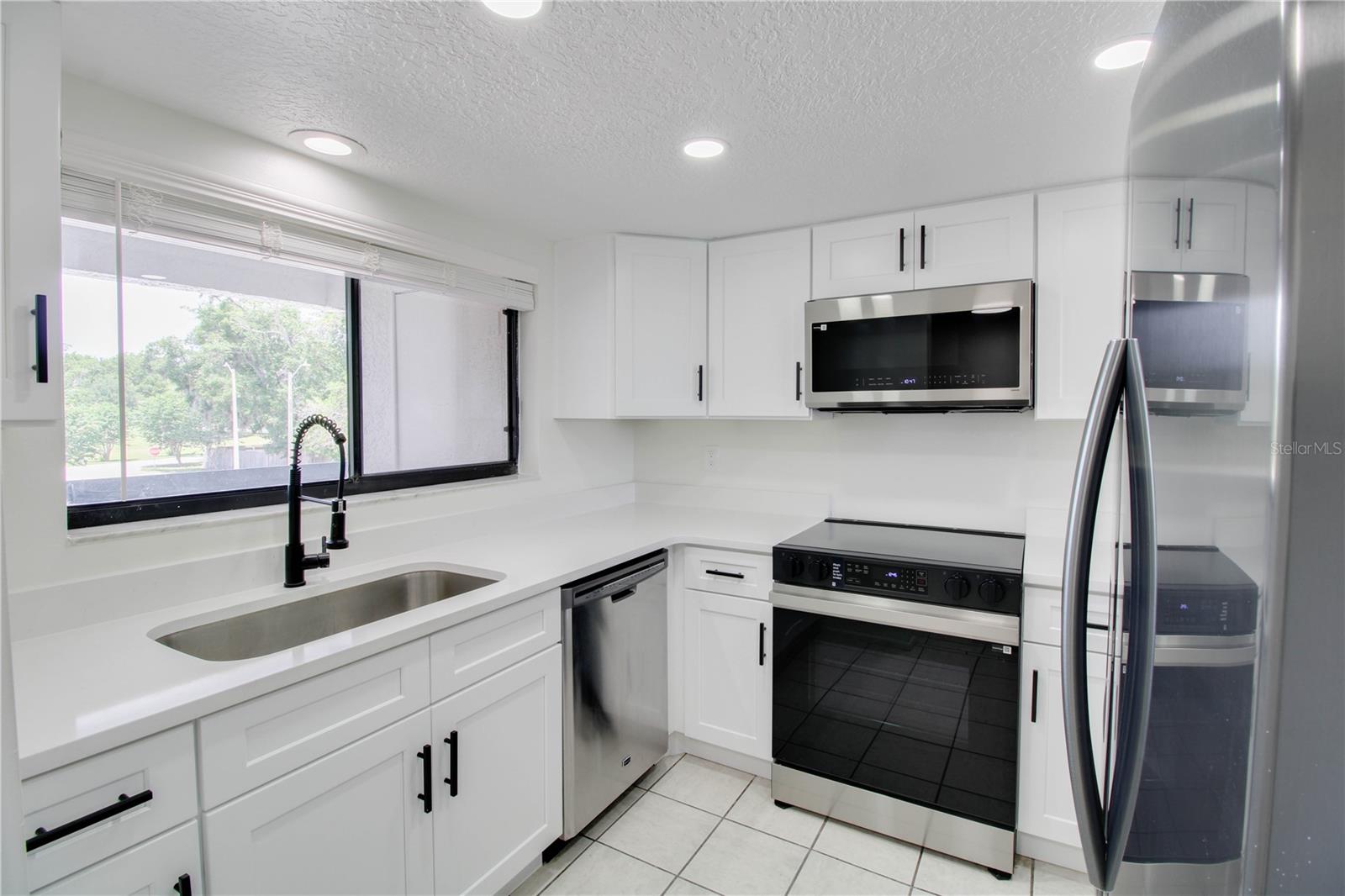 LAKE LOTUS CLUB 1 A CONDO - Residential Lease