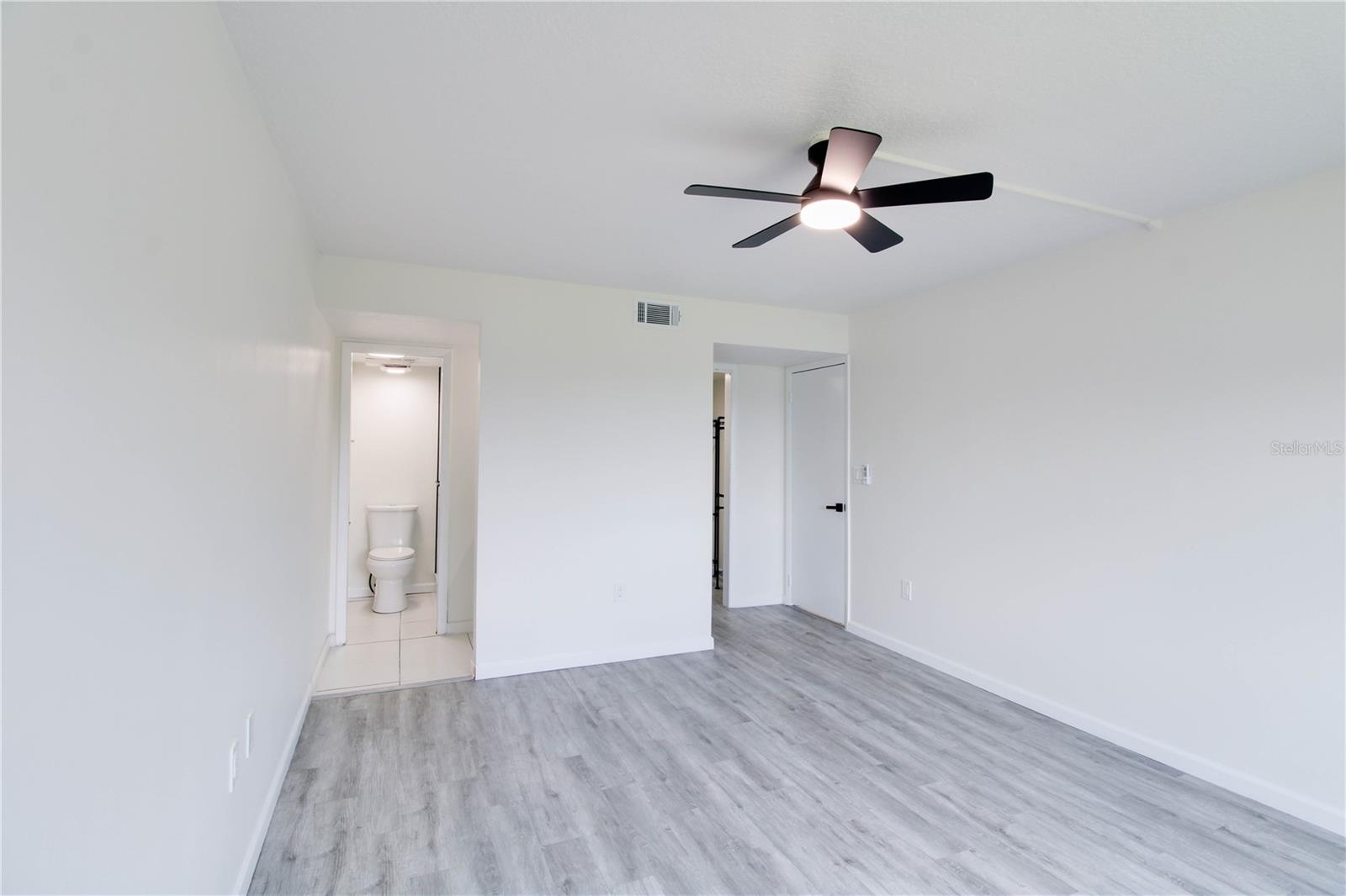 LAKE LOTUS CLUB 1 A CONDO - Residential Lease