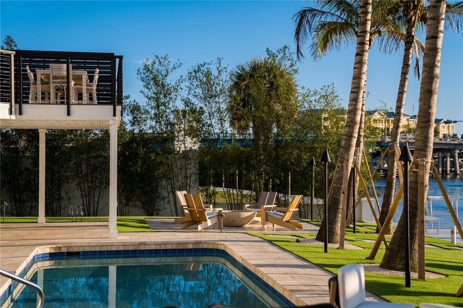 PINE SHORES ESTATE 7TH SEC - Residential