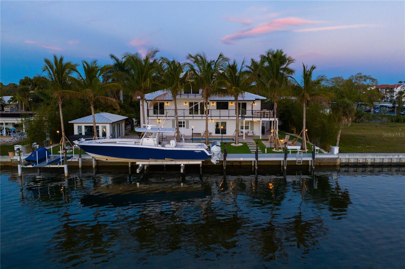 PINE SHORES ESTATE 7TH SEC - Residential