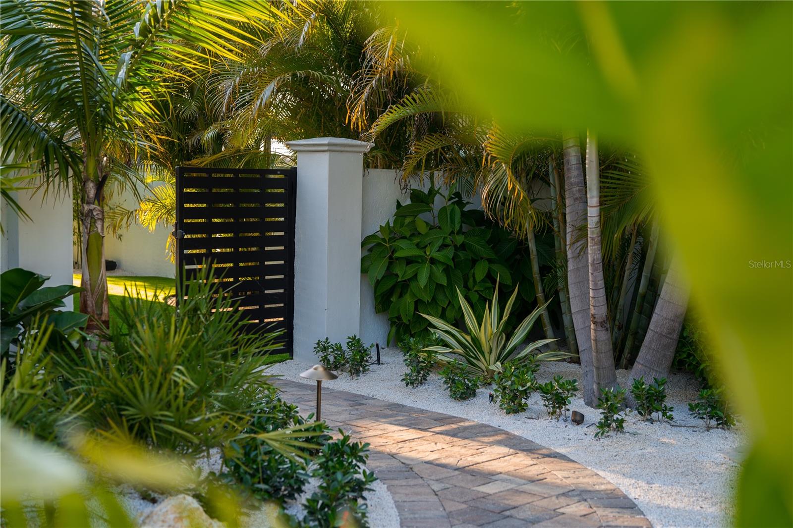 PINE SHORES ESTATE 7TH SEC - Residential