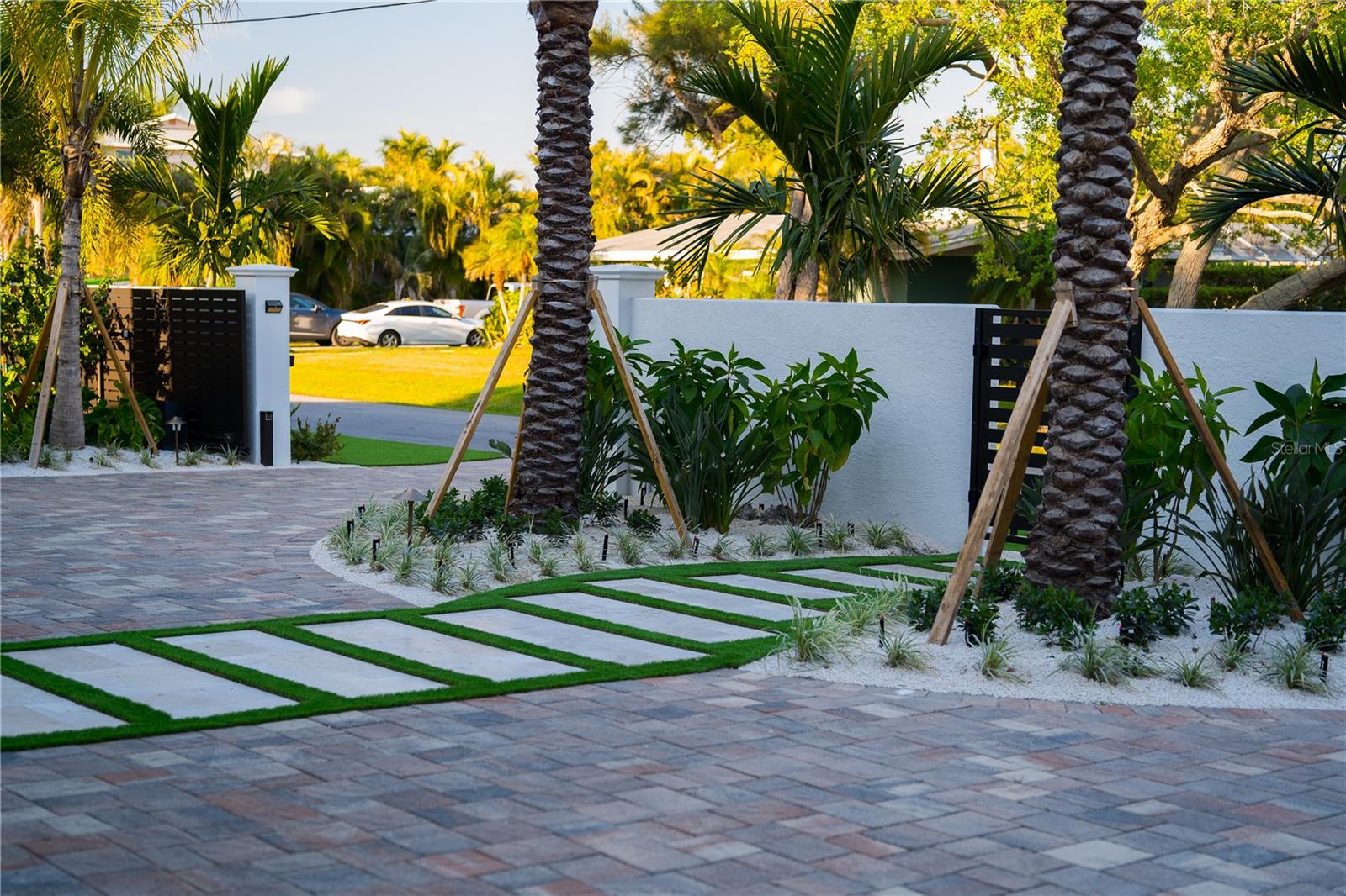 PINE SHORES ESTATE 7TH SEC - Residential