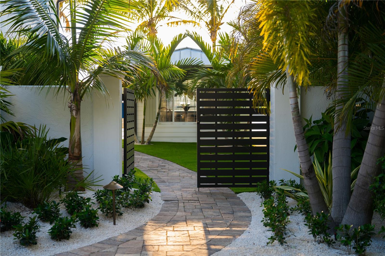 PINE SHORES ESTATE 7TH SEC - Residential