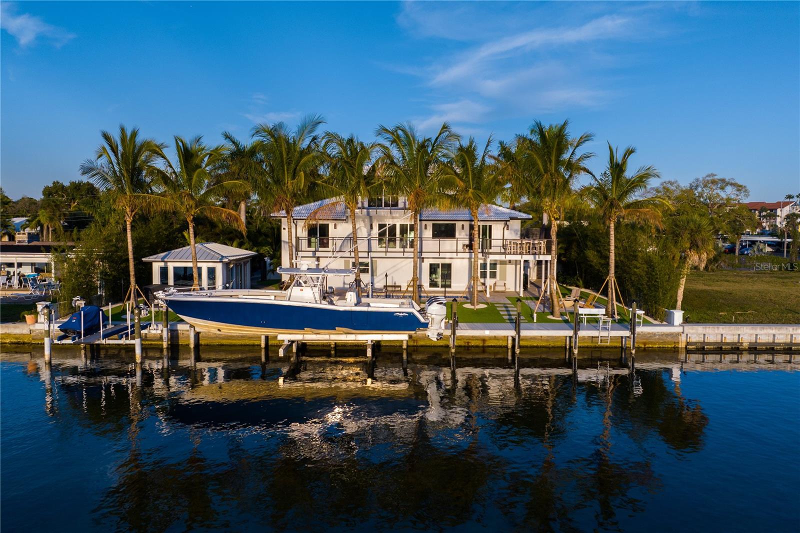 PINE SHORES ESTATE 7TH SEC - Residential
