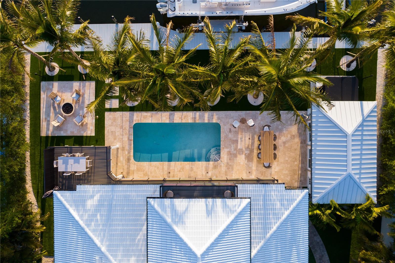 PINE SHORES ESTATE 7TH SEC - Residential
