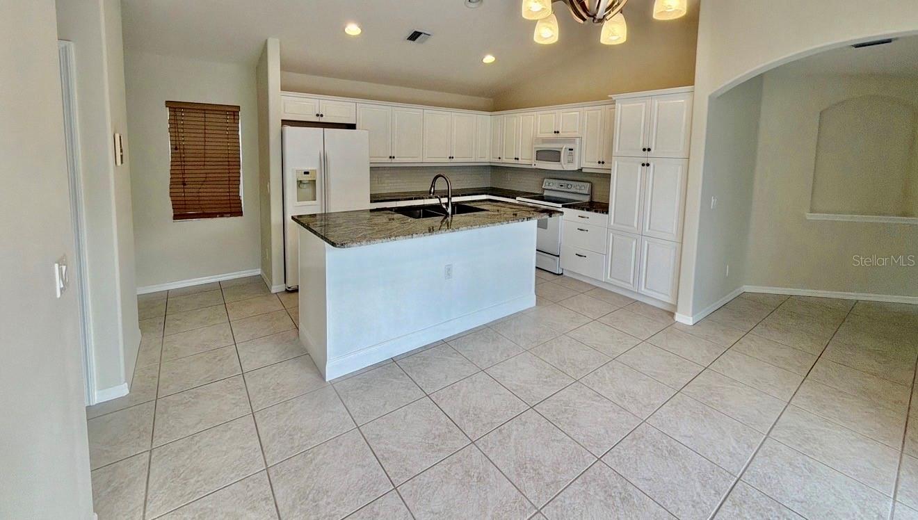 VENICE PALMS PH 2 - Residential
