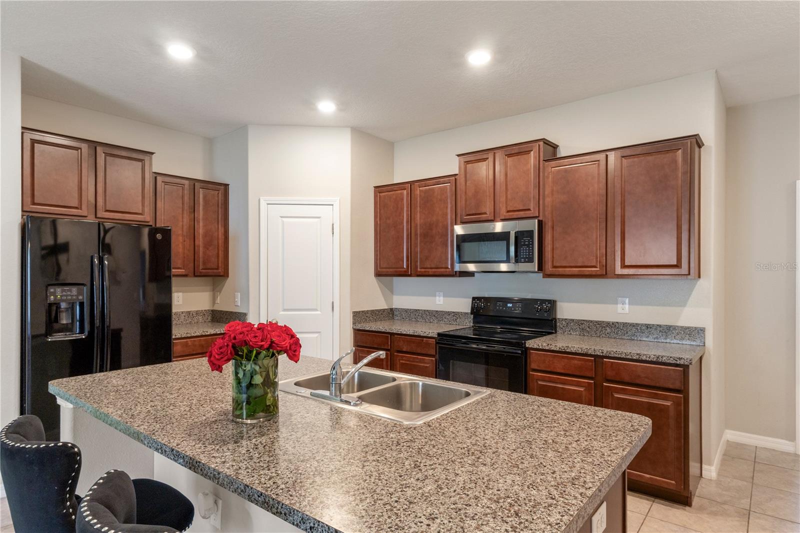HIDDEN RIVER PH 1B - Residential