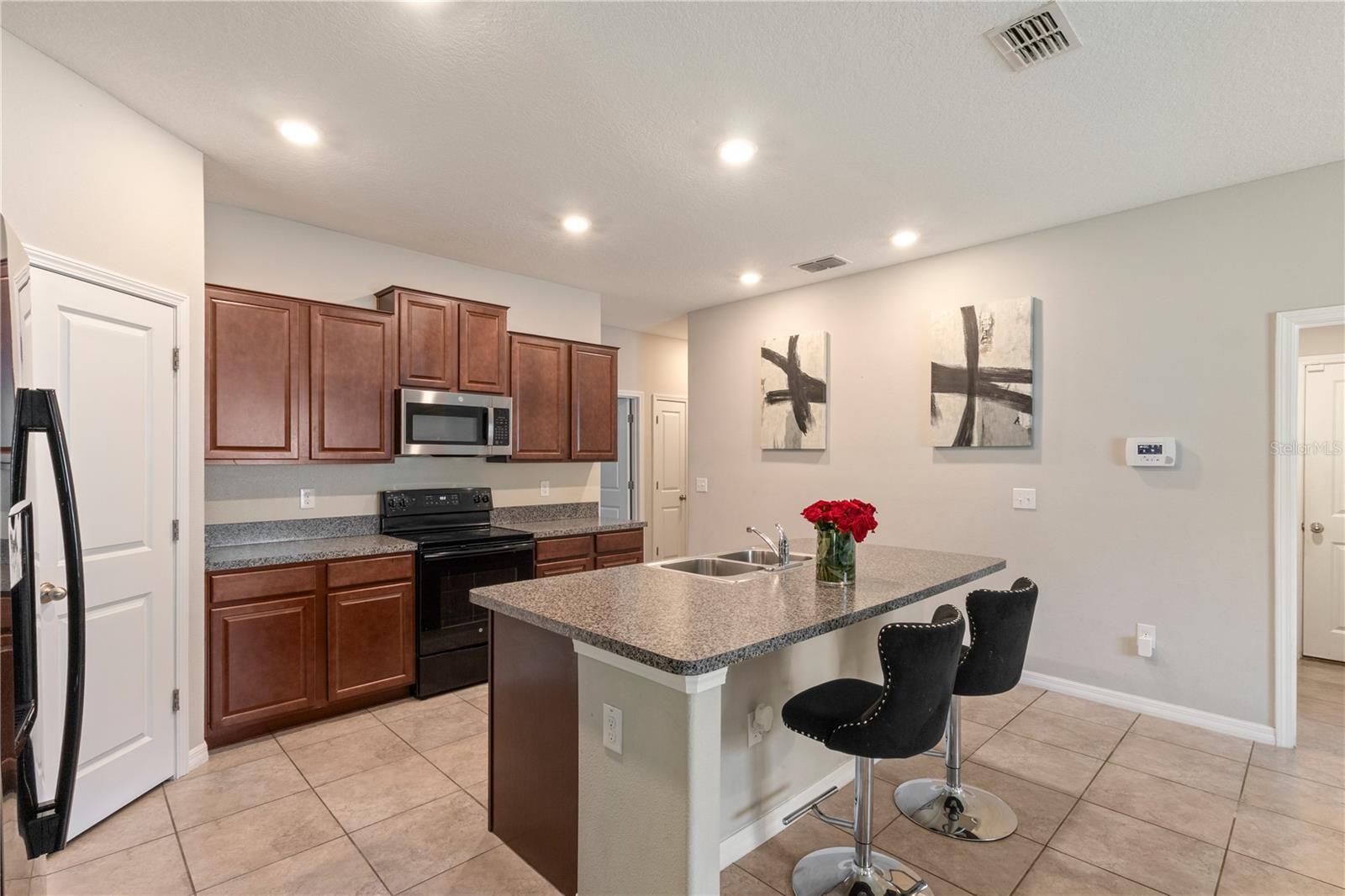 HIDDEN RIVER PH 1B - Residential