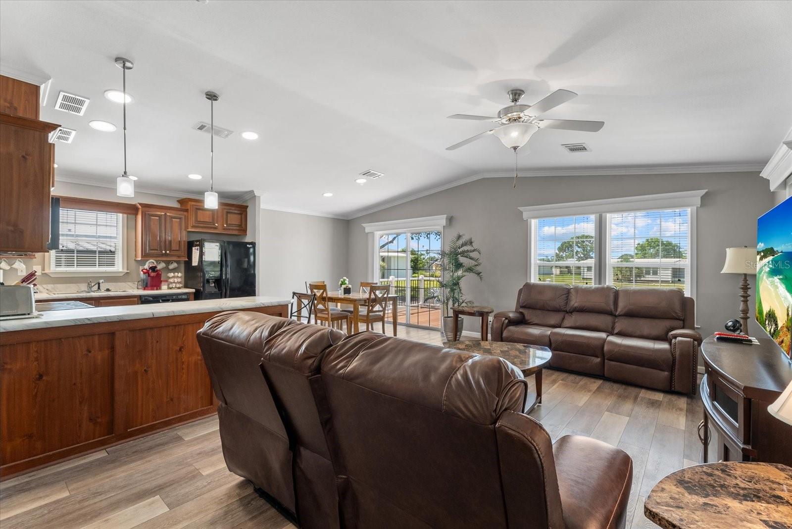 HARBOR COVE - Residential