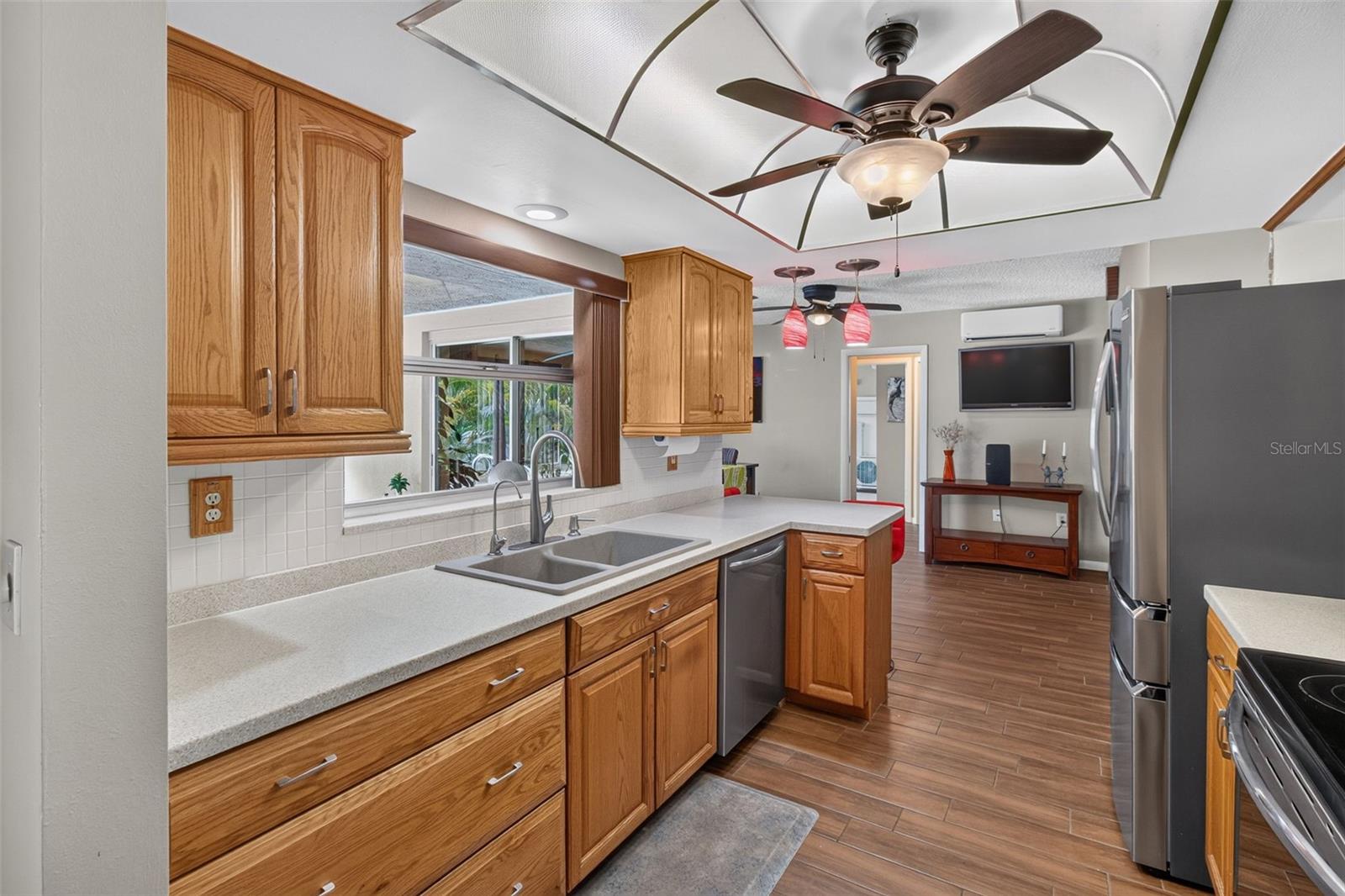 WILSHIRE ESTATES - Residential