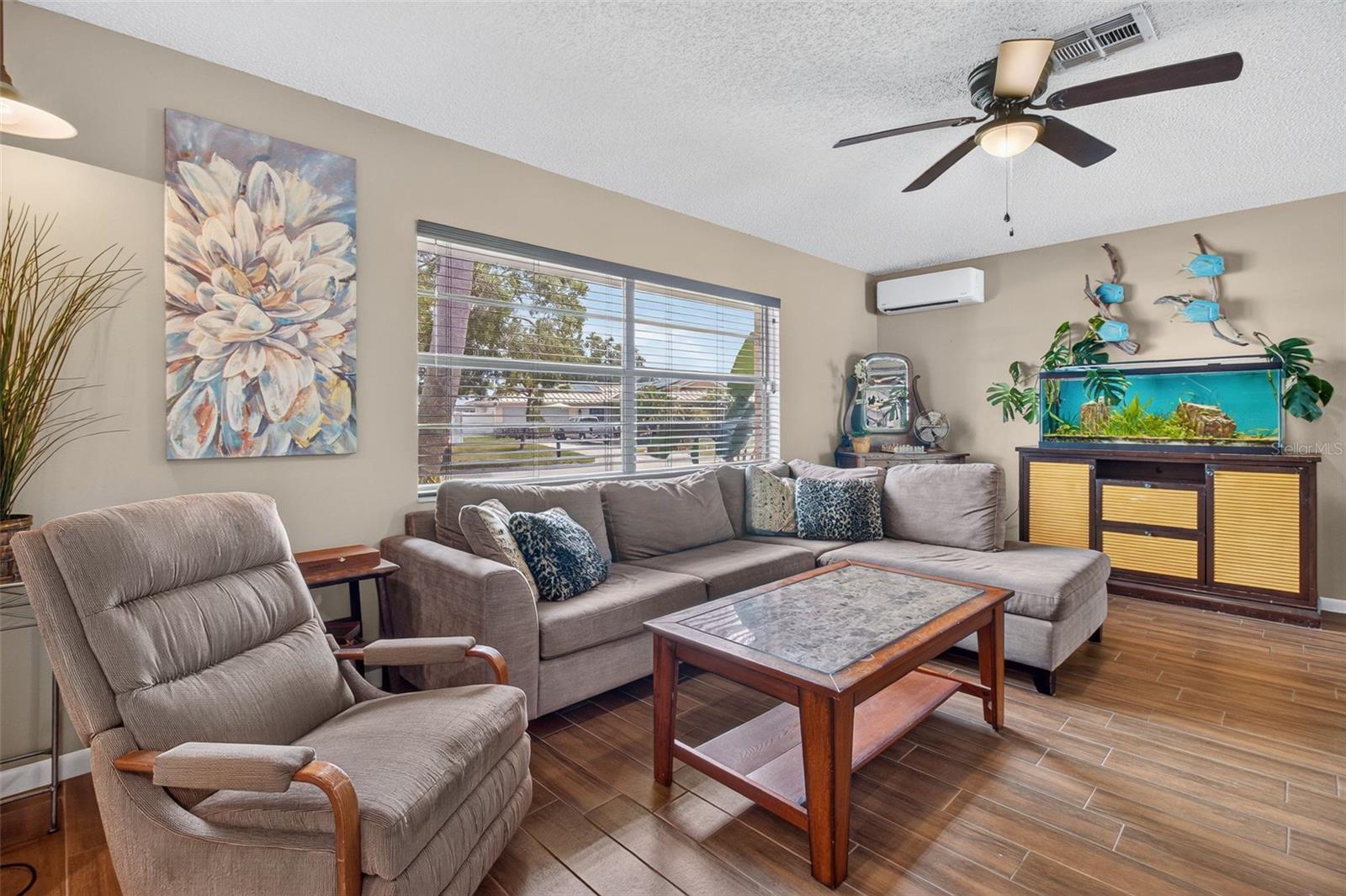 WILSHIRE ESTATES - Residential