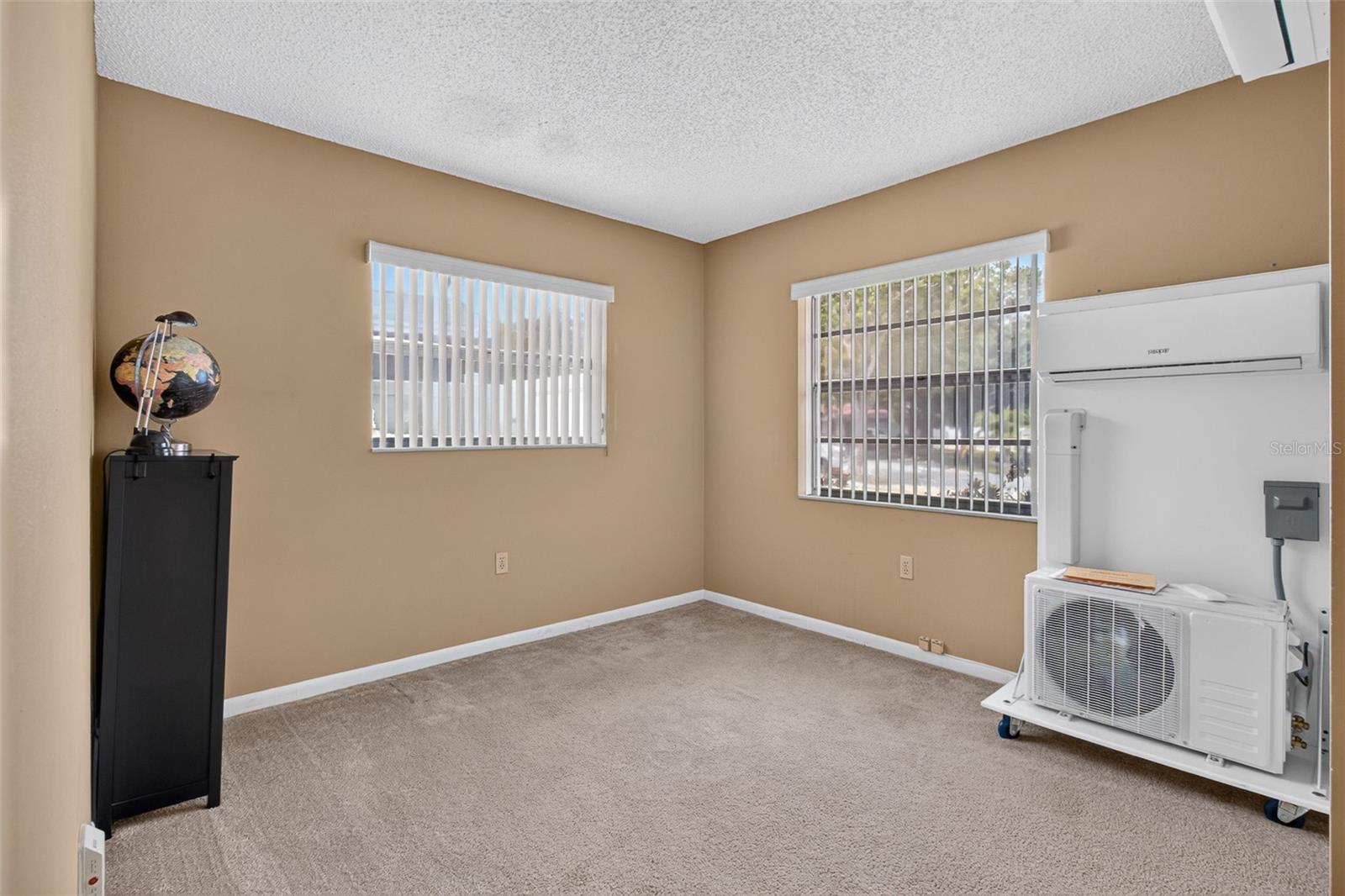 WILSHIRE ESTATES - Residential