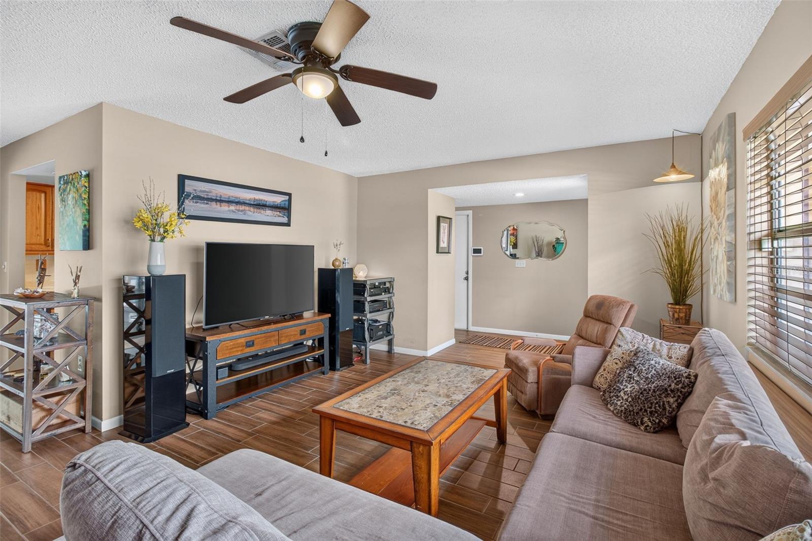 WILSHIRE ESTATES - Residential