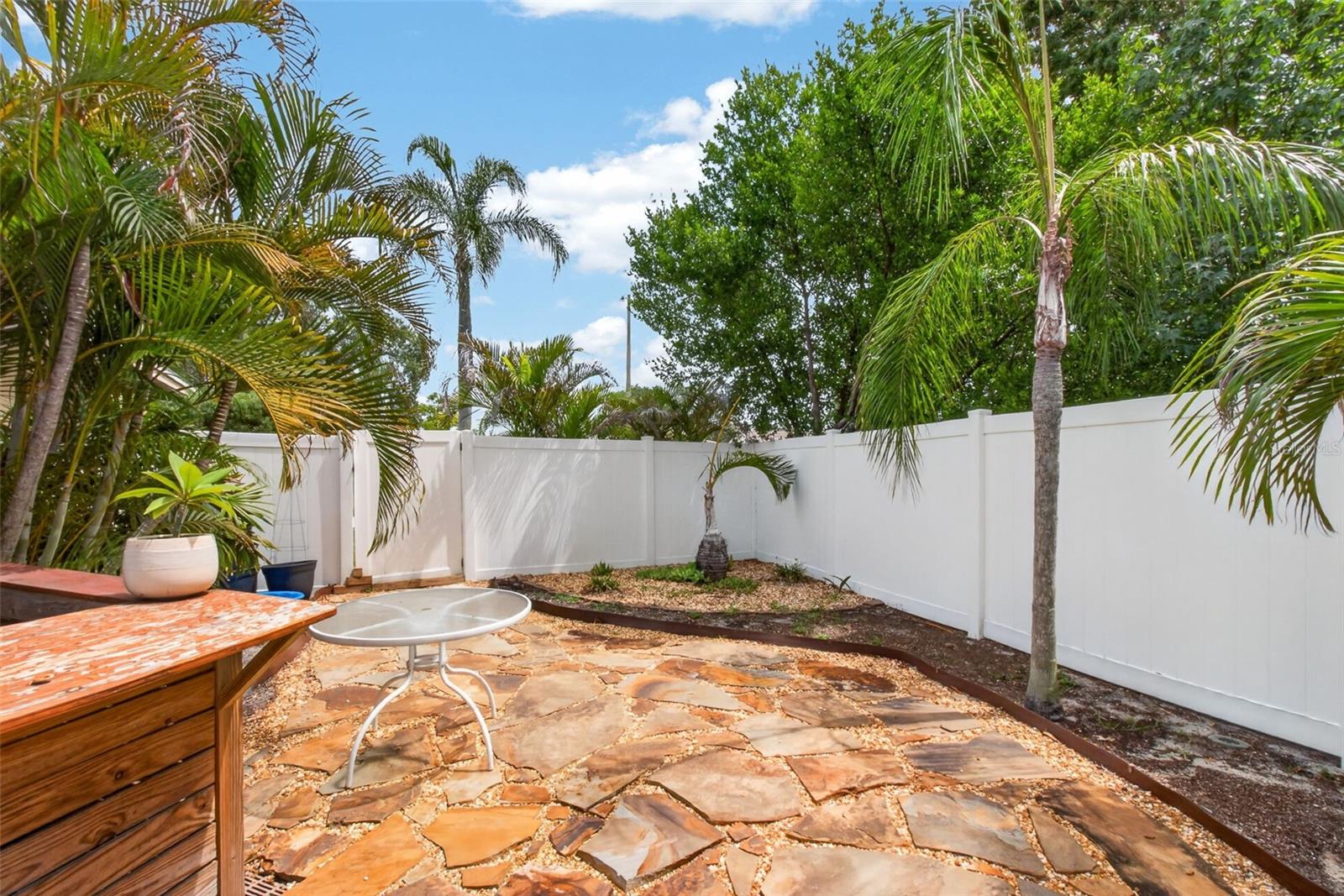 WILSHIRE ESTATES - Residential
