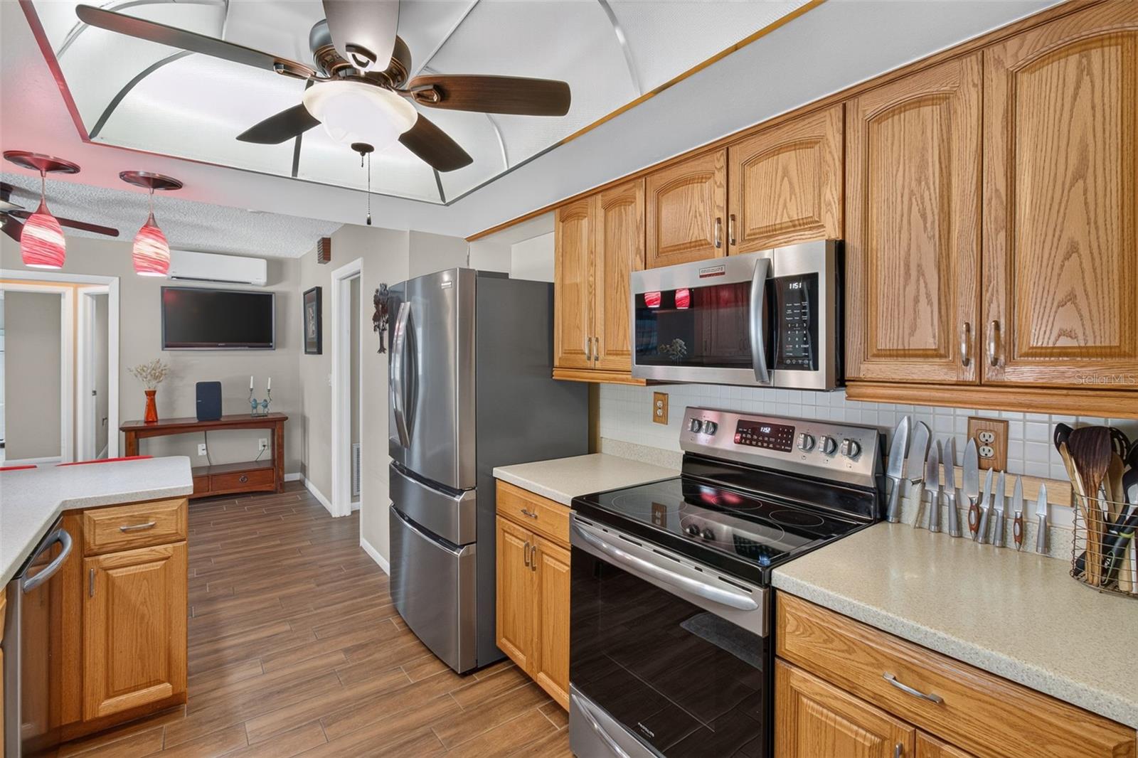 WILSHIRE ESTATES - Residential